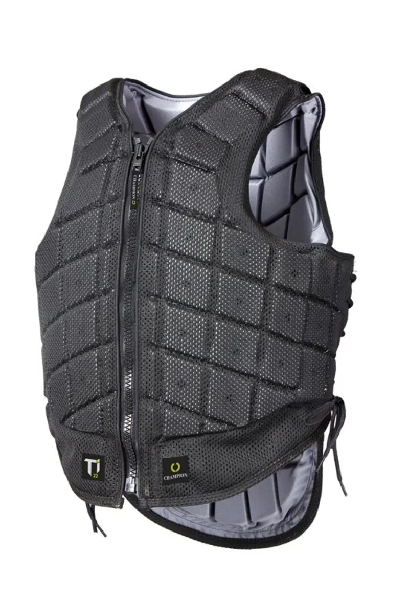 Champion Titanium Ti22 Body Protector Youth in Black-1